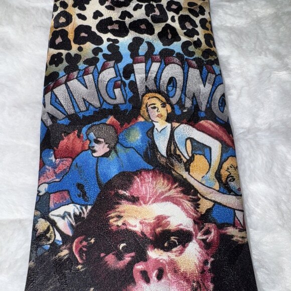 King Kong Tie By American Film Classics 100% Silk Graphics Animal Print Classic - Picture 3 of 7
